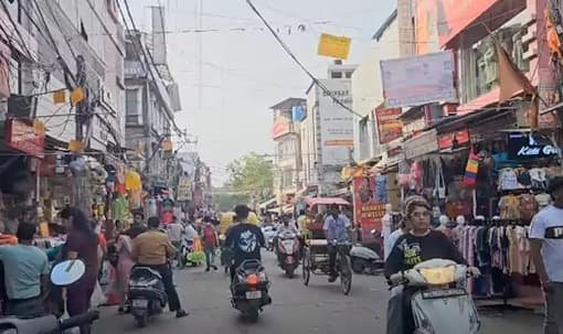 Lal Quarter Market, Krishna Nagar